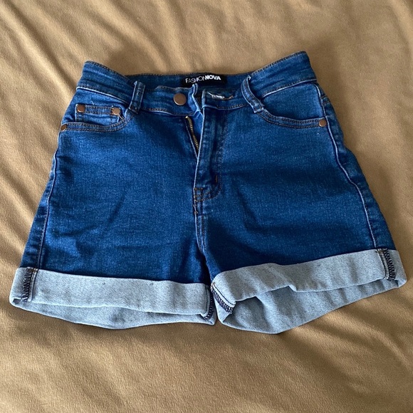 Fashion Nova Blue Jean Shorts - Picture 5 of 6